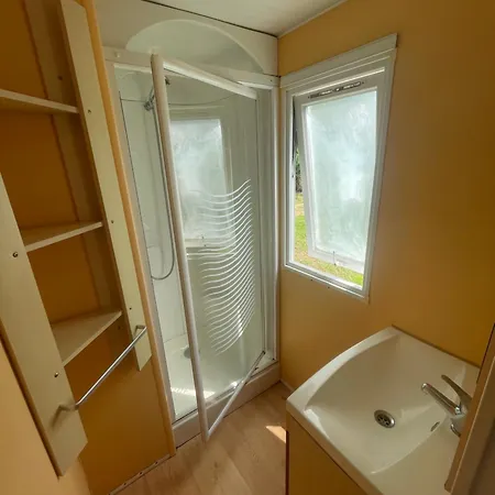 Mobil Home, S4, Turner *