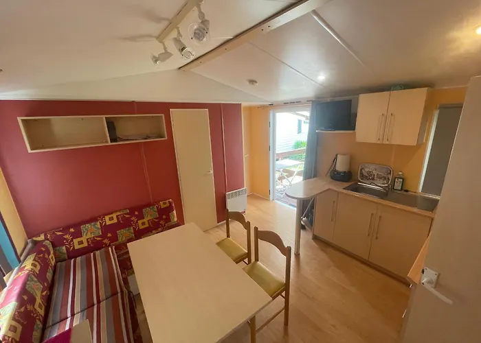 Mobil Home, S4, Turner *